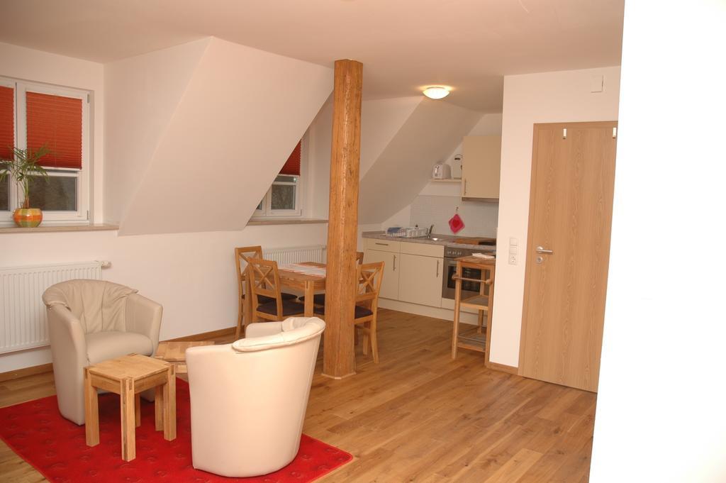Ferienhaus Am Brunnen Tiefenpölz Екстериор снимка